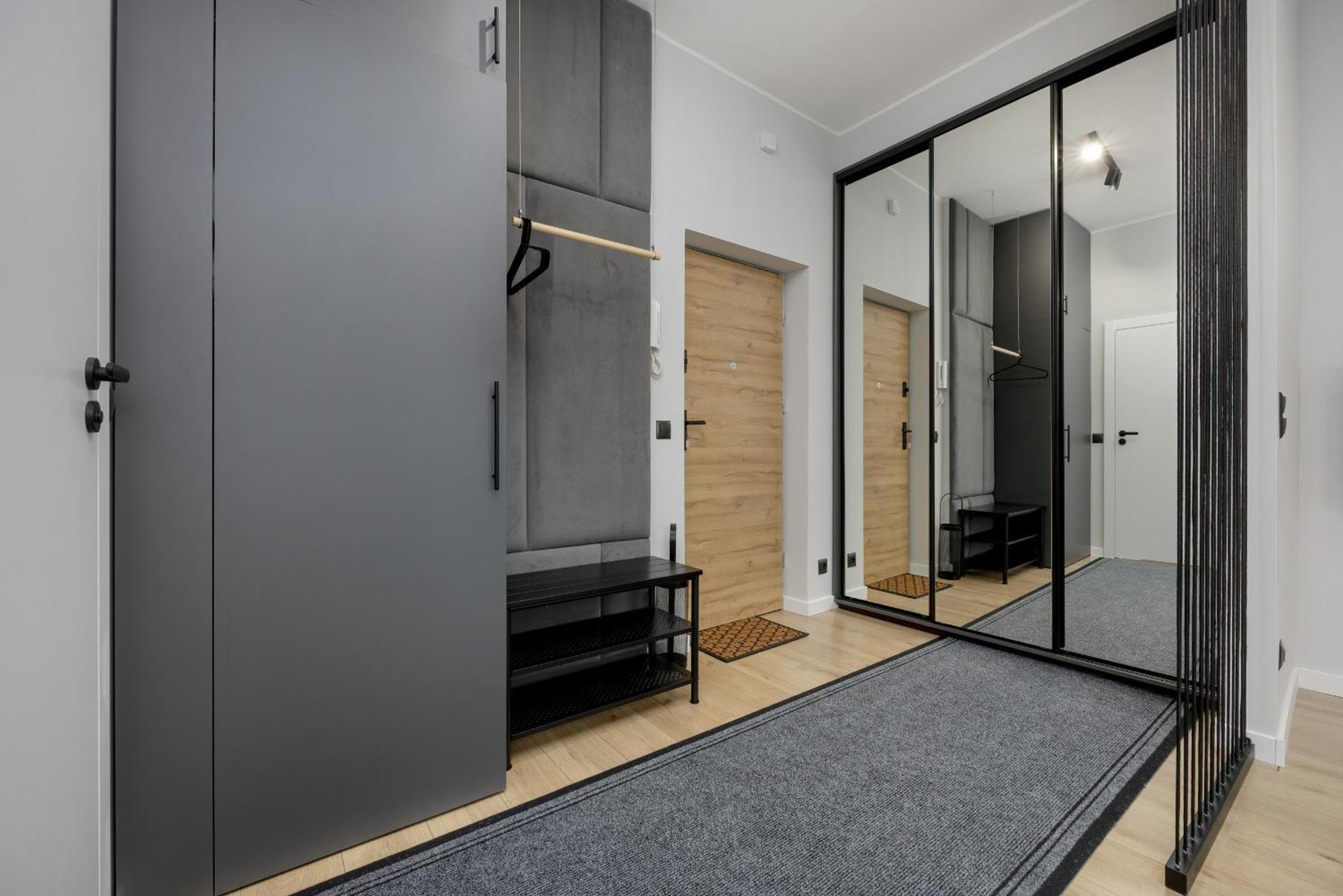 Exclusive Grey And Red Apartment In Warsaw Center By Noclegi Renters Exterior foto